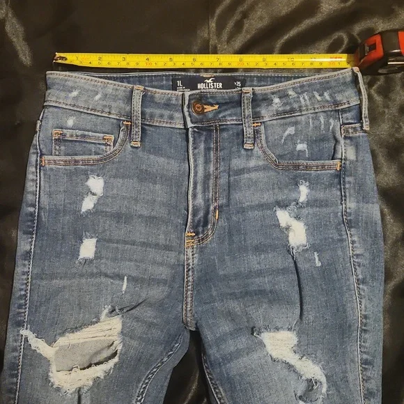Hollister Jeans - Picture 10 of 15